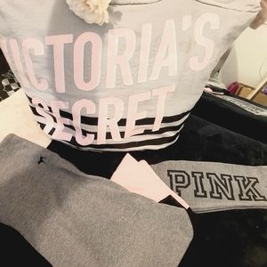 VS PINK WEEKENDER & LEGGINGS